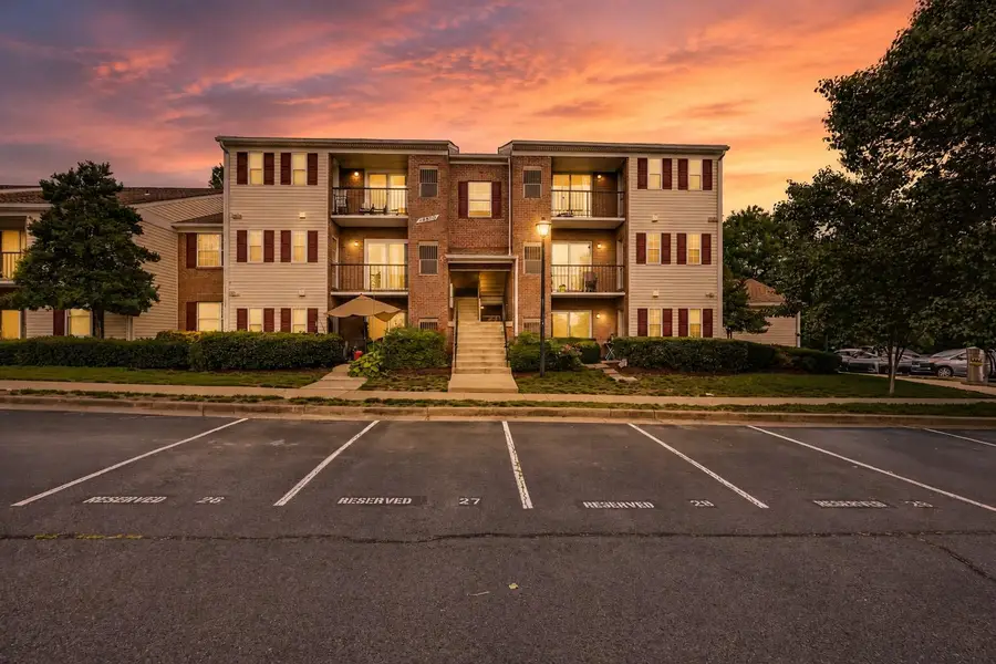 14800 Rydell Rd #201, Centreville, VA 20121 - #2