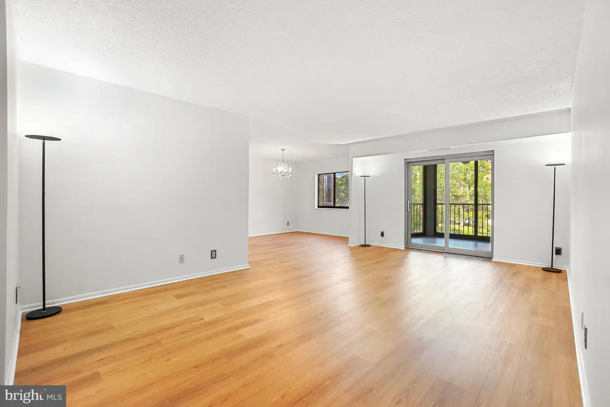 5902 Mount Eagle Dr #315, Alexandria, VA 22303 - #1