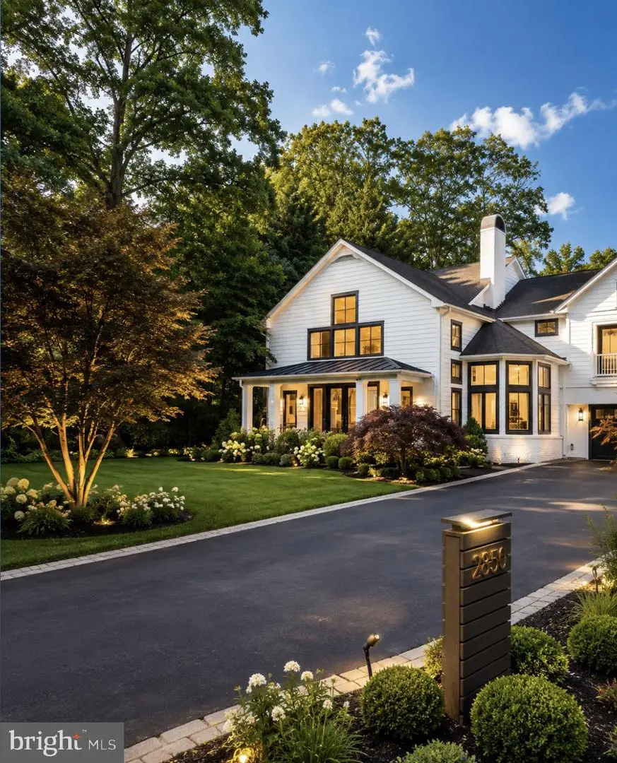 2850 Rosemary Ln, Falls Church, VA 22042 - #1