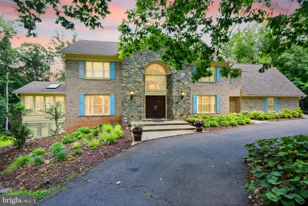 431 Olympia Way, GREAT FALLS, VA 22066