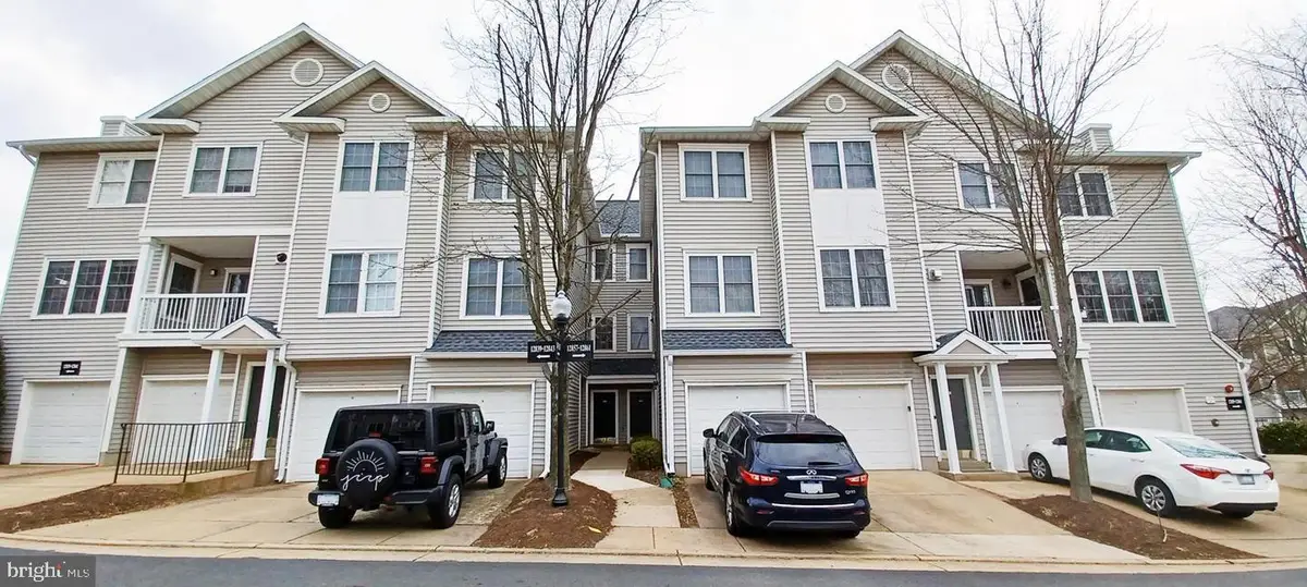 12849 Fair Briar Ln, Fairfax, VA 22033 - #1