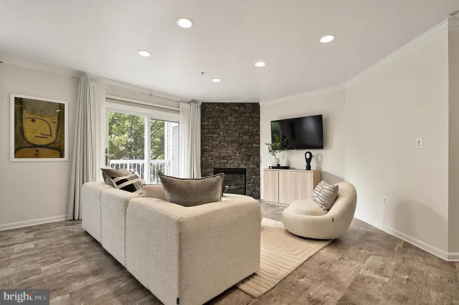 12849 Fair Briar Ln, Fairfax, VA 22033 - #3