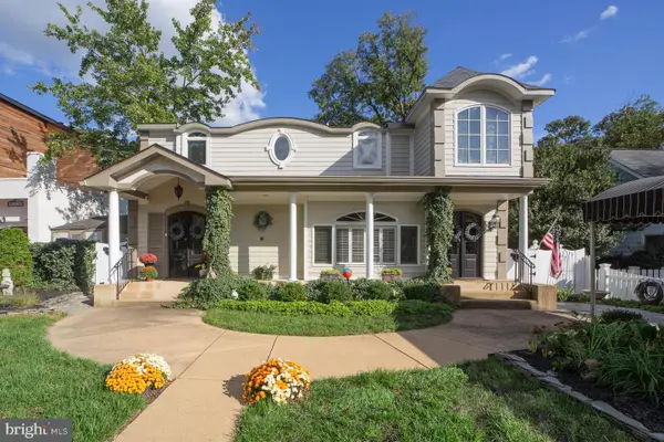 Address Withheld By Seller, ALEXANDRIA, VA 22307