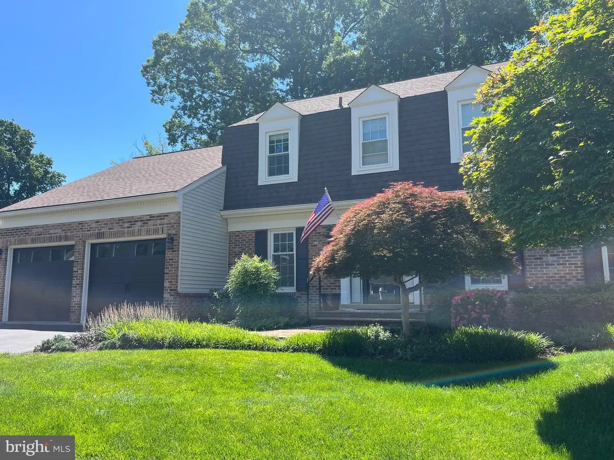 9759 Hatmark Ct, Vienna, VA 22181 - #1