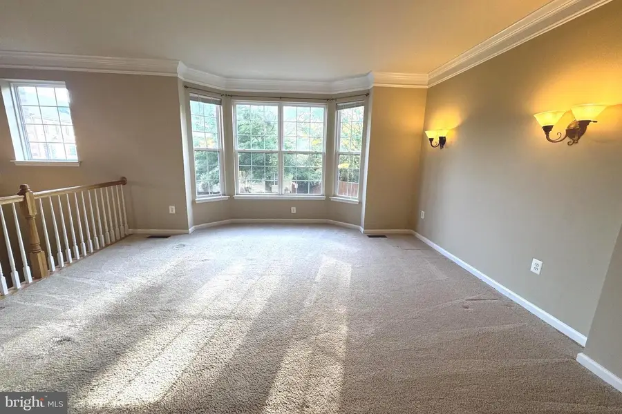 4477 Monmouth St, Fairfax, VA 22030 - #2
