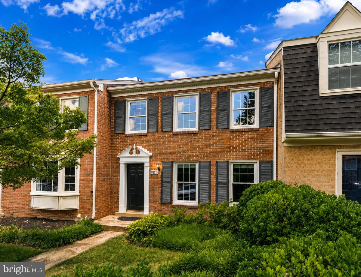 8221 Doctor Craik Ct, Alexandria, VA 22306 - #1