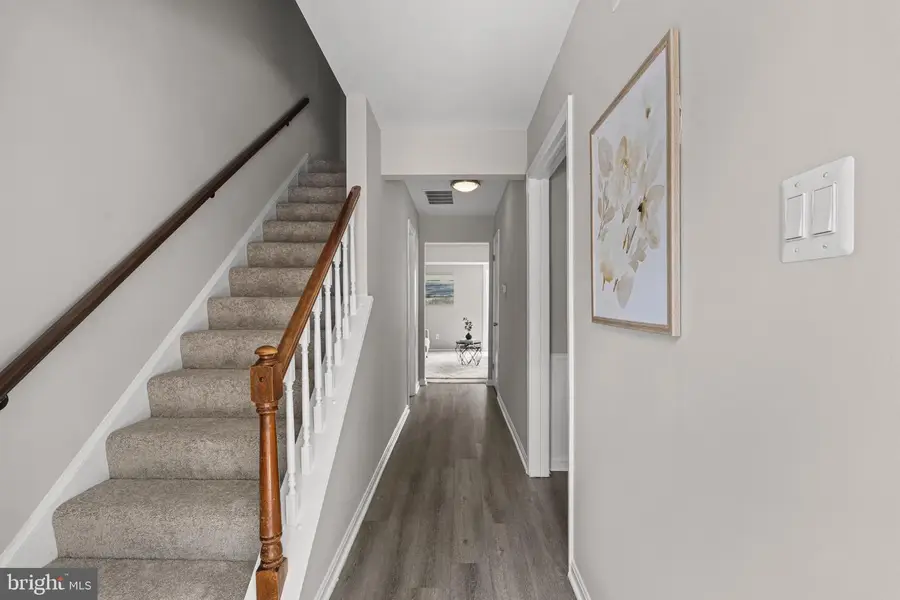 14479 Saint Germain Dr, Centreville, VA 20121 - #2