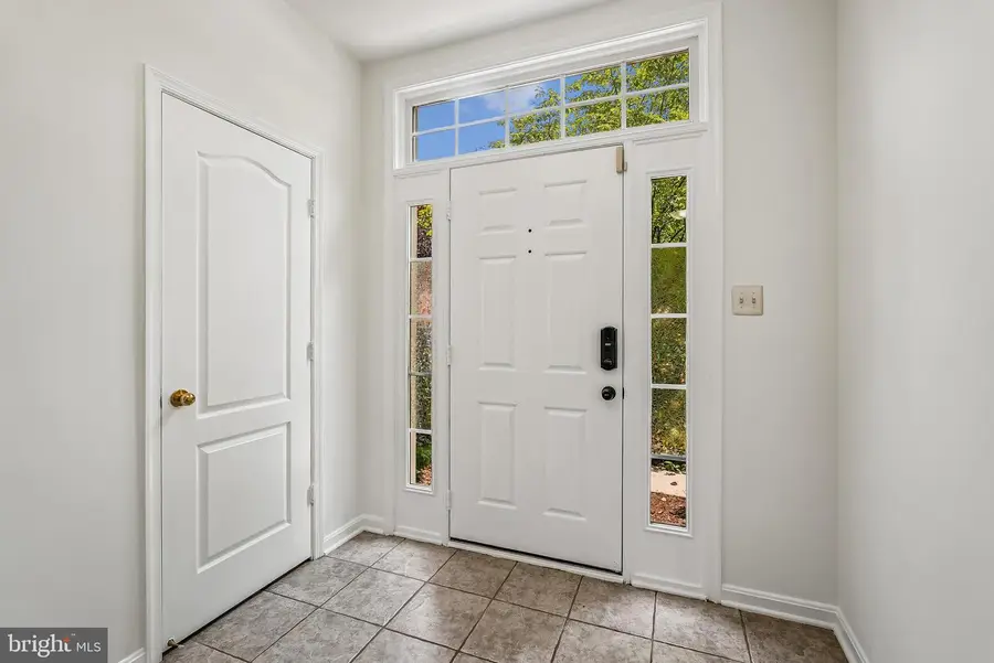 12960 Park Crescent Cir, Herndon, VA 20171 - #3