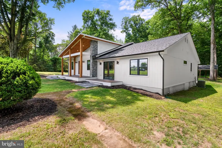 12365 Henderson Rd, Clifton, VA 20124 - #3