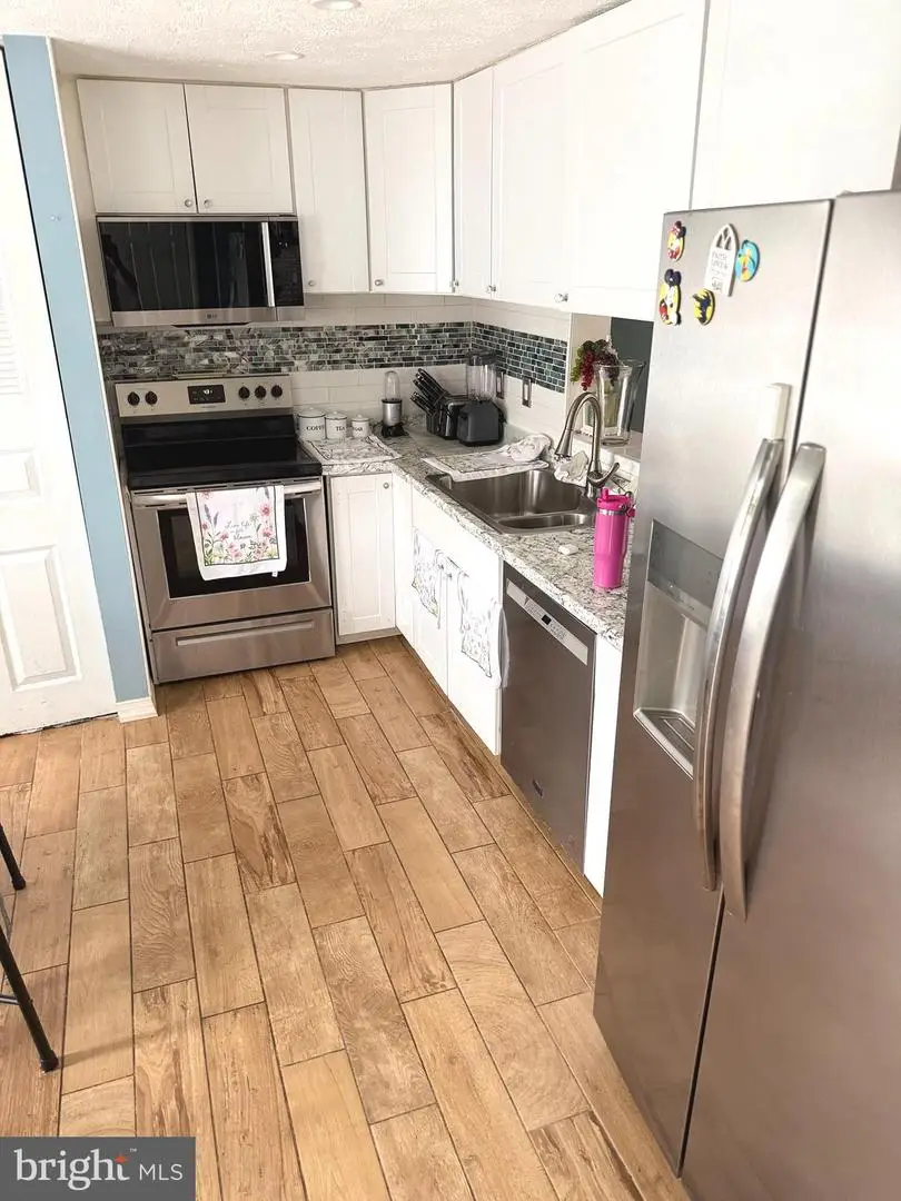 8301 Brockham Dr, Alexandria, VA 22309 - #3