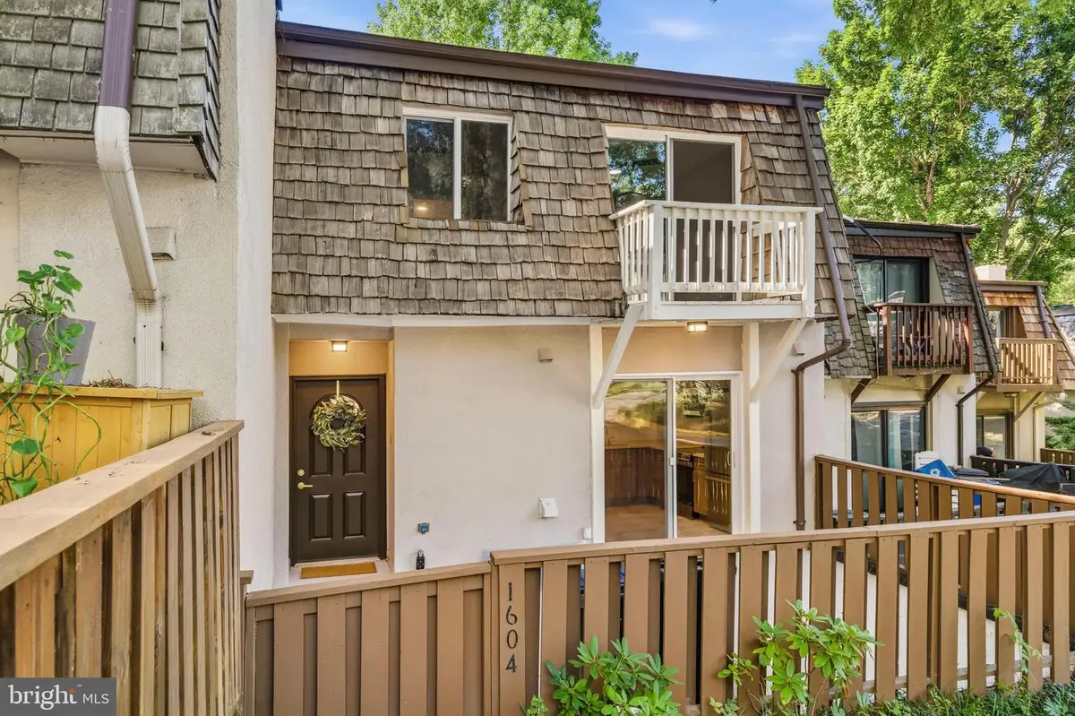 1604 Valencia Way, Reston, VA 20190 - #1