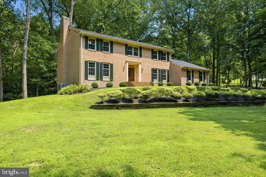 9200 Ripple Brook Rd, Great Falls, VA 22066 - #2