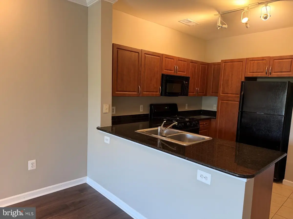 12901 Centre Park Cir #318, Herndon, VA 20171 - #1