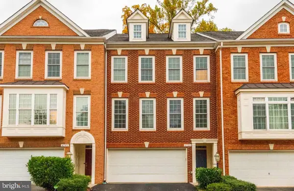 4505 Monmouth St, FAIRFAX, VA 22030
