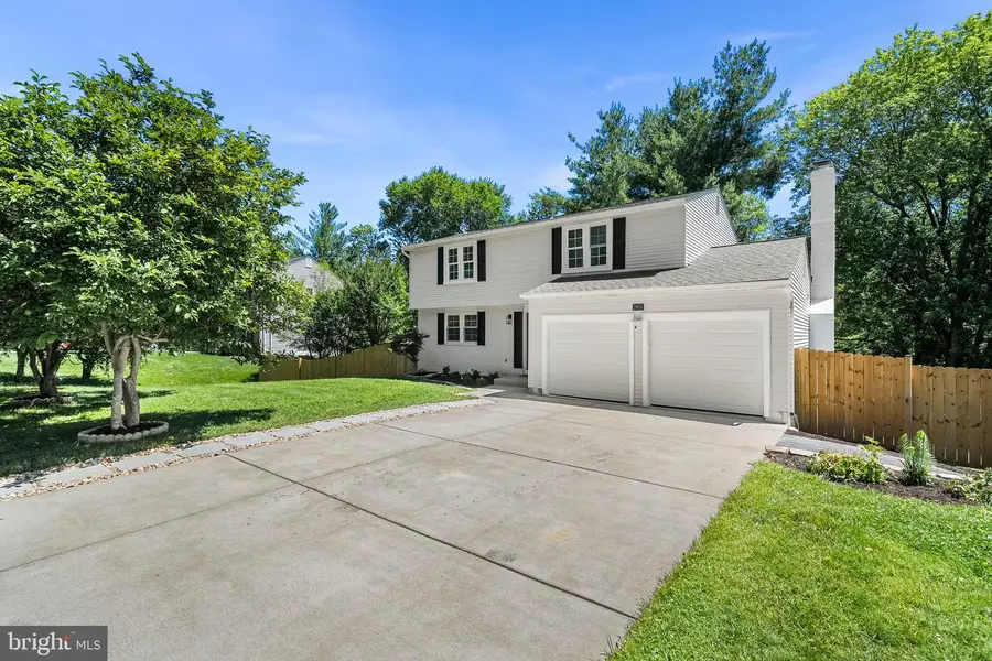 2851 Edgelea Rd, Vienna, VA 22181 - #3