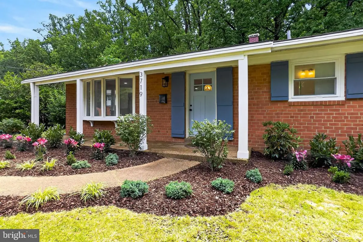3719 Ivydale Dr, Annandale, VA 22003 - #1