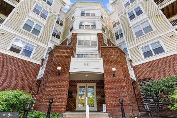 1645 International Dr #102, MCLEAN, VA 22102