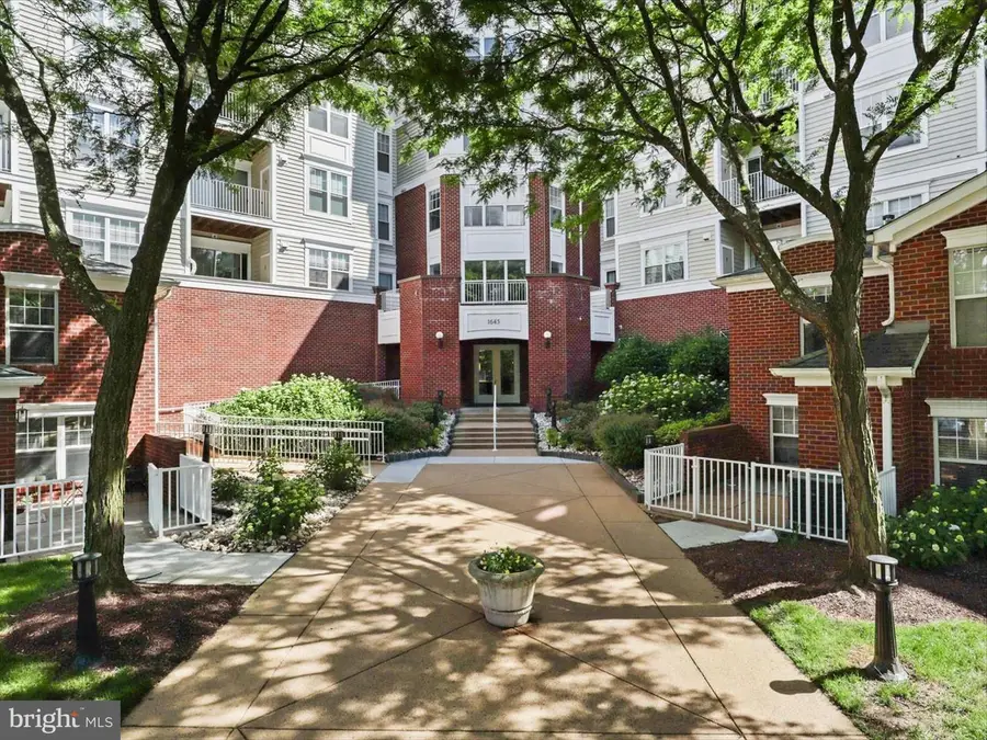 1645 International Dr #102, McLean, VA 22102 - #2