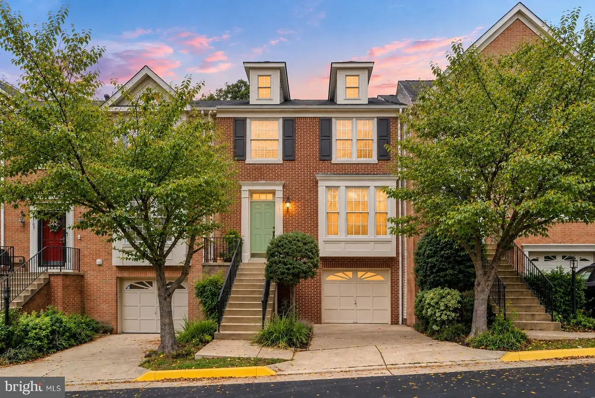 7109 Tanworth Dr, Springfield, VA 22152 - #1