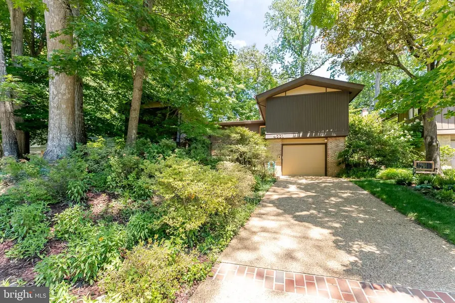 4221 Elizabeth Ln, Annandale, VA 22003 - #2