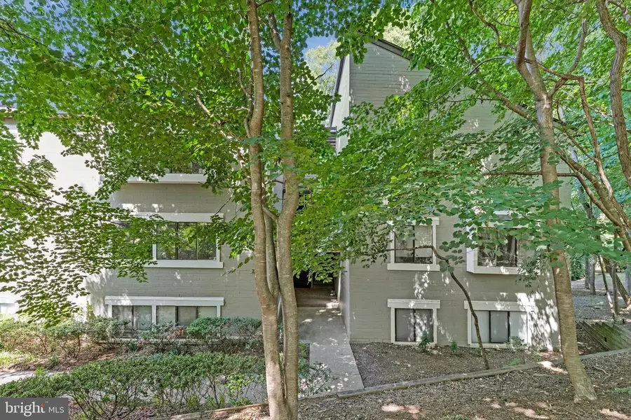 2210 Springwood Dr #107, Reston, VA 20191 - #2