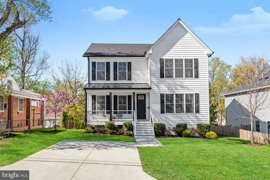 6806 Farragut Ave, Falls Church, VA 22042 - #3