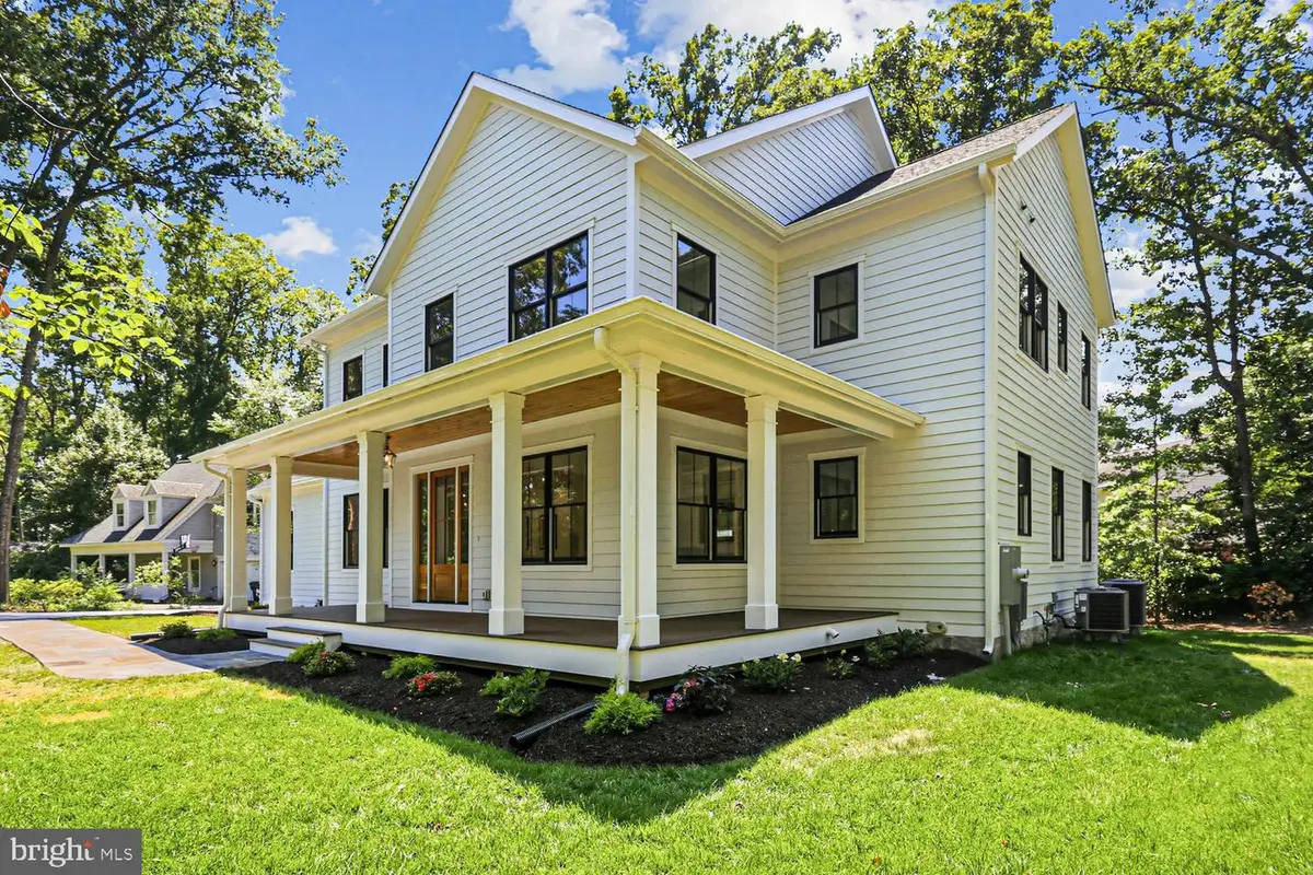 7926 Bolling Dr, Alexandria, VA 22308 - #1