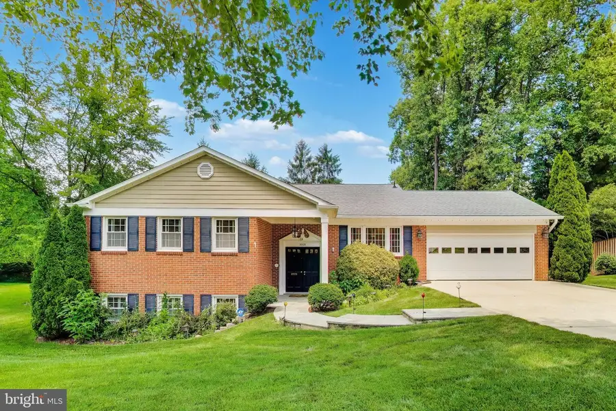3300 Clearwood Ct, Falls Church, VA 22042 - #3