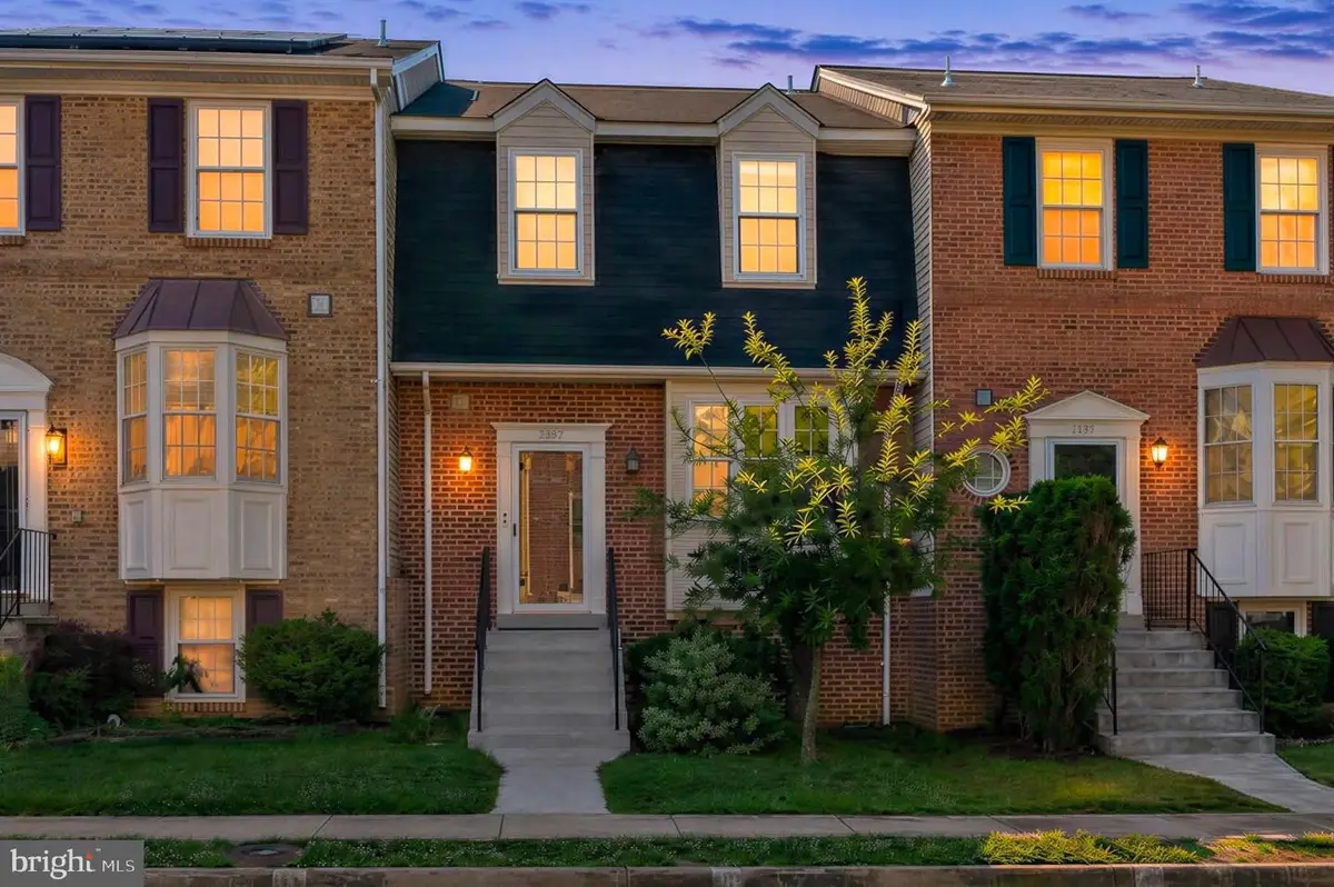 6749 Cardinal Woods Ct, Lorton, VA 22079 - #1