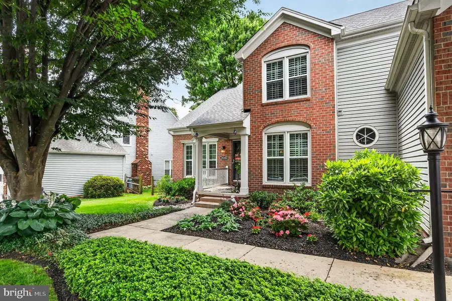 14349 Brookmere Dr, Centreville, VA 20120 - #2