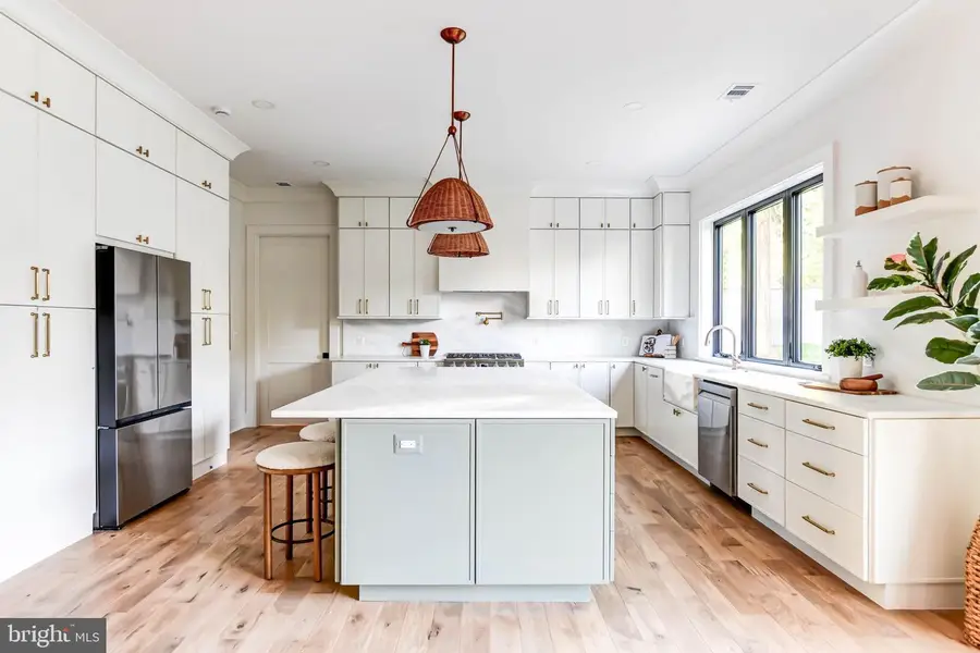 7102 Alger Rd, Falls Church, VA 22042 - #2