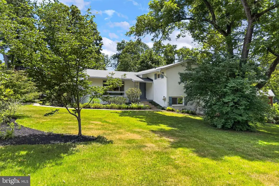 3478 Mildred Dr, Falls Church, VA 22042 - #3