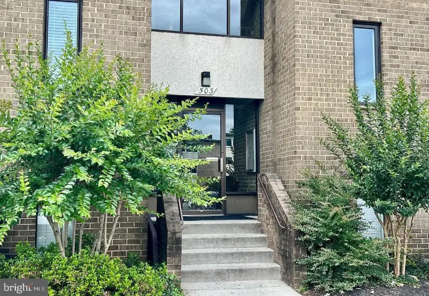 503 Florida Ave #203, Herndon, VA 20170 - #1