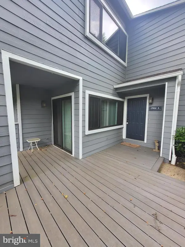 1904-a Villaridge Dr, RESTON, VA 20191