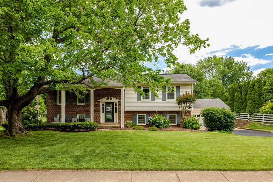 3213 Allness Ln, Herndon, VA 20171 - #3