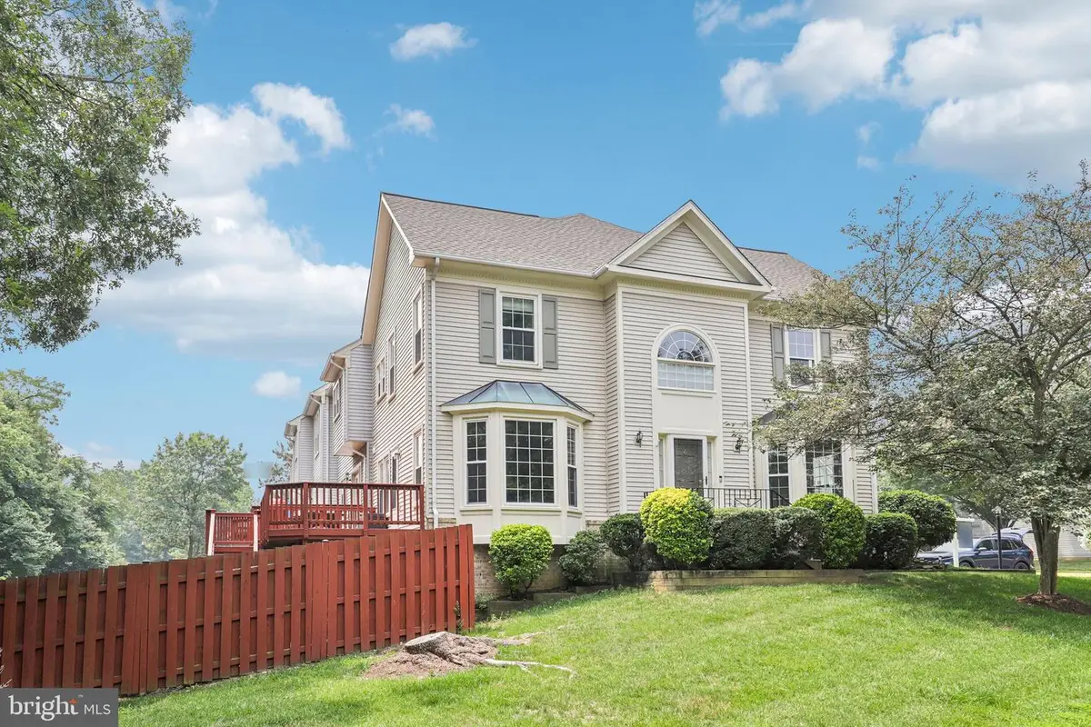 7001 Fieldhurst Ct, Alexandria, VA 22315 - #1