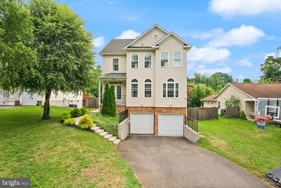 7029 Swain Dr, Alexandria, VA 22306 - #2