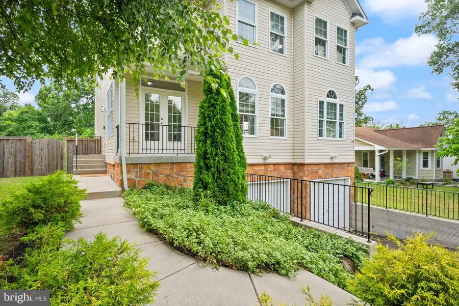 7029 Swain Dr, Alexandria, VA 22306 - #3