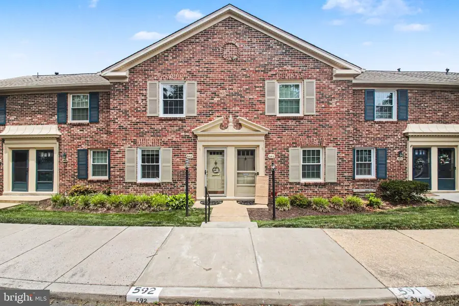 8418 Penshurst Dr #592, Springfield, VA 22152 - #2
