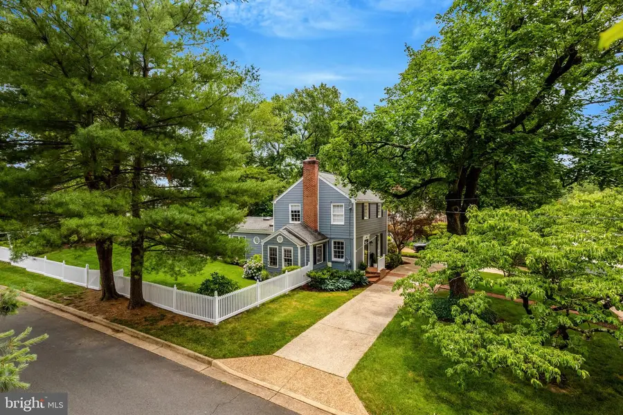 2915 Marshall St, Falls Church, VA 22042 - #2