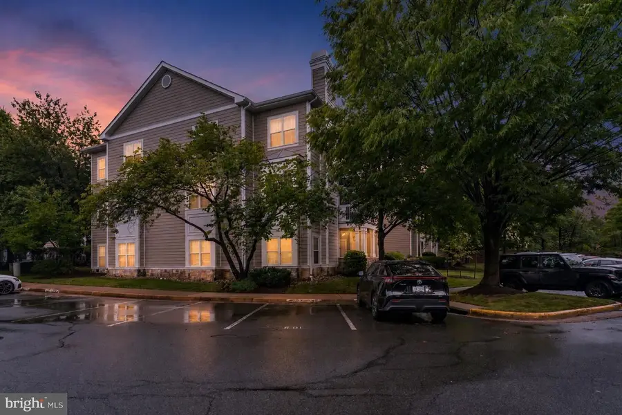 1701 Lake Shore Crest Dr #31, Reston, VA 20190 - #2
