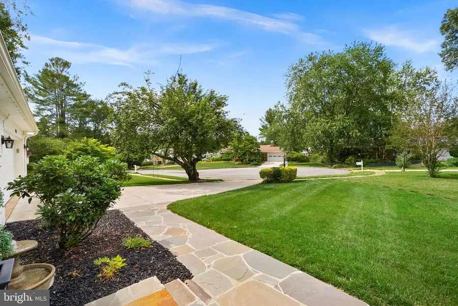9411 Cello Ct, Vienna, VA 22182 - #3