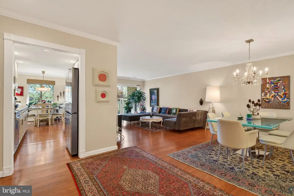3031 Borge St #307, Oakton, VA 22124 - #1