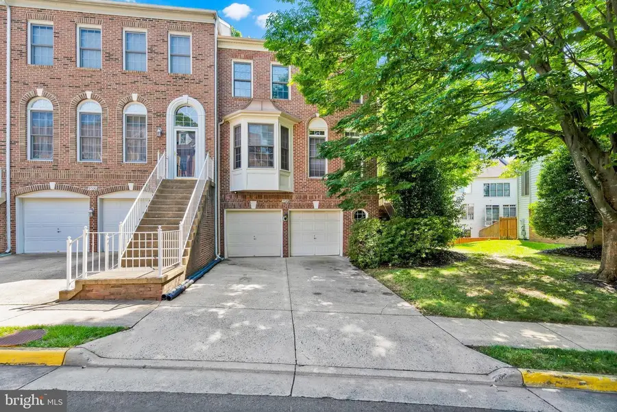 9548 Lagersfield Cir, Vienna, VA 22181 - #2