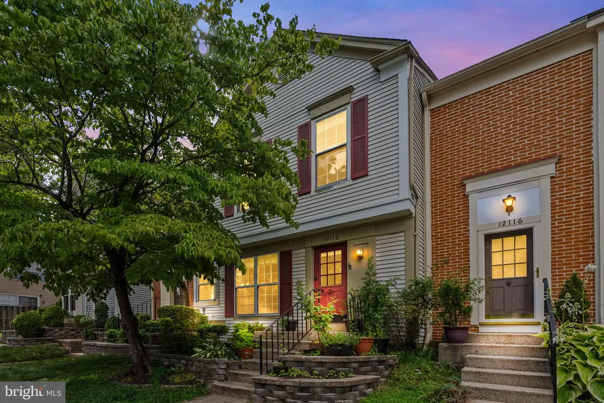 12118 Wedgeway Pl, Fairfax, VA 22033 - #1
