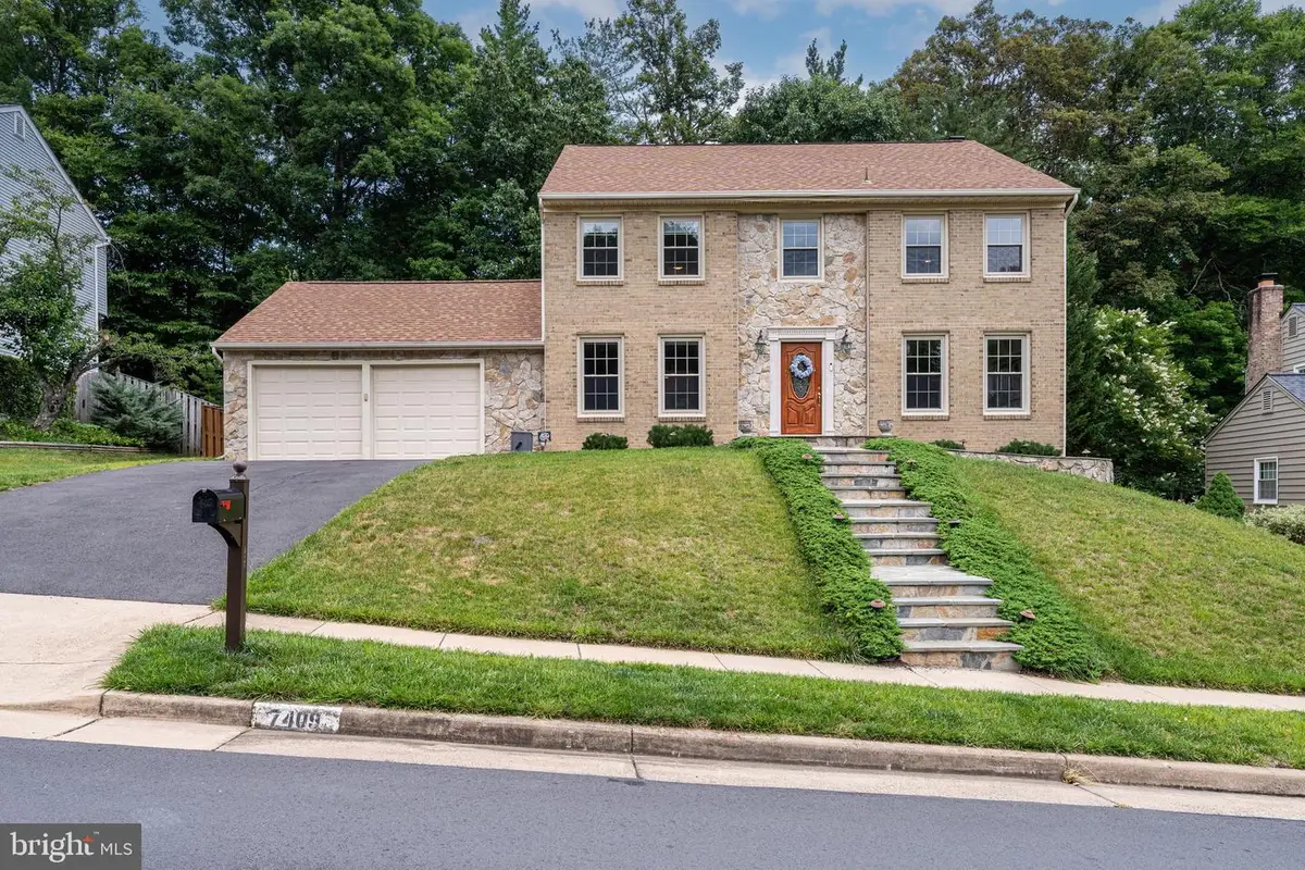 7409 Shady Palm Dr, Springfield, VA 22153 - #1
