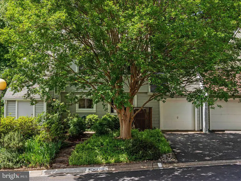 1428 Yellowwood Ct, Reston, VA 20190 - #3