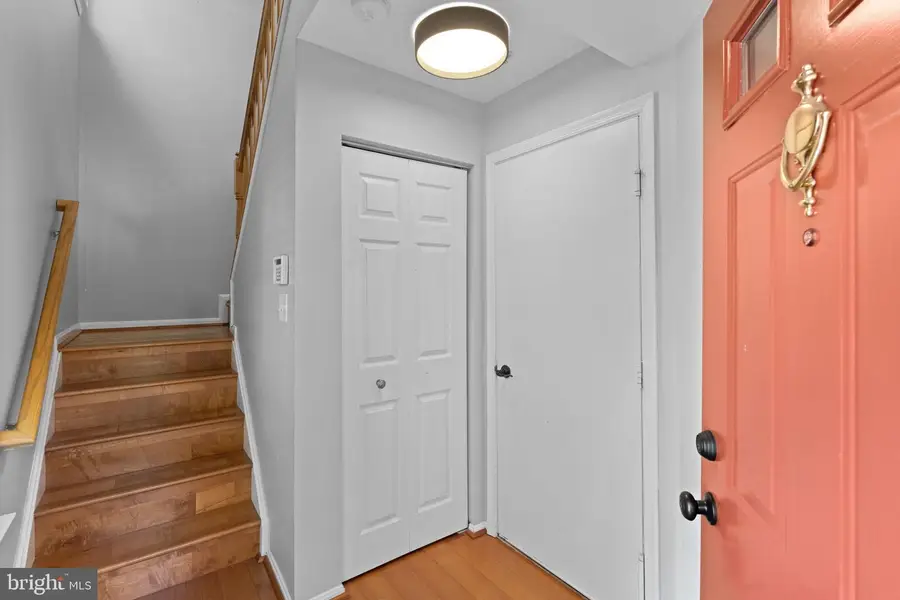11706 Rockaway Ln #113, Fairfax, VA 22030 - #2