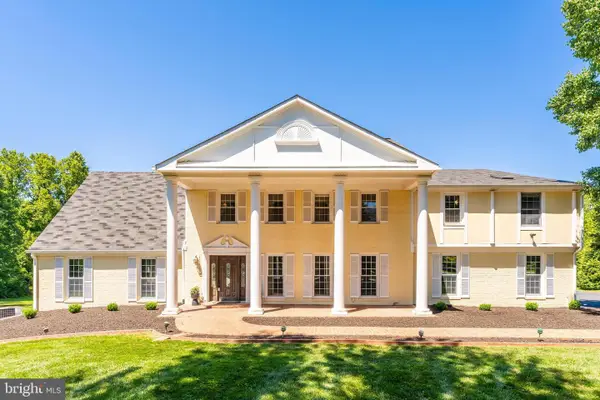 10520 Hunting Crest Ln, VIENNA, VA 22182