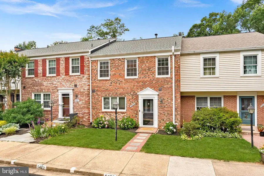 5422 Bromyard Ct, Burke, VA 22015 - #2
